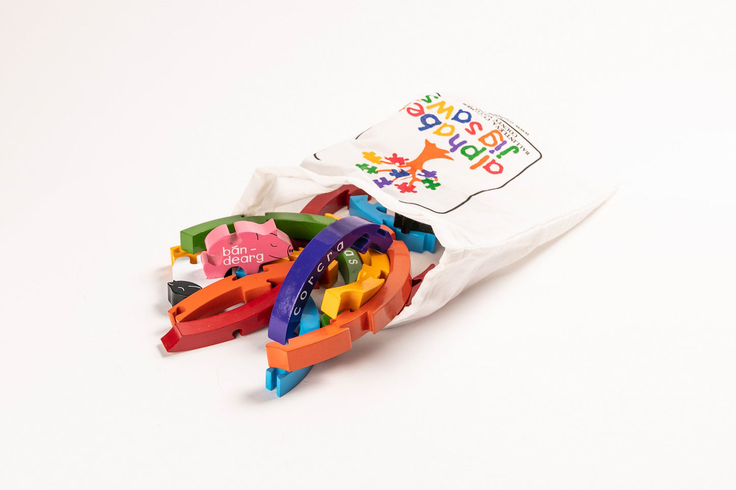 Rainbow wooden jigsaw -as gaeilge/in Irish
