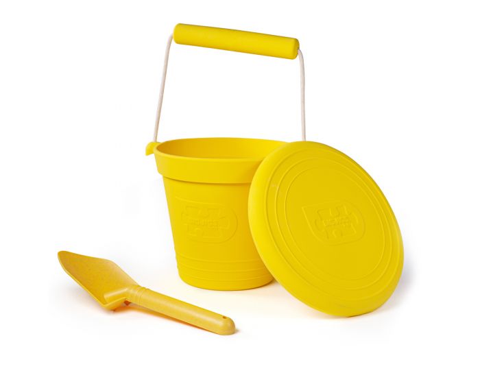 Foldable flyer frisbee