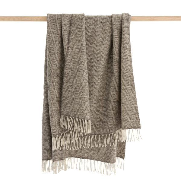 Natural wool throw - pale grey herringbone