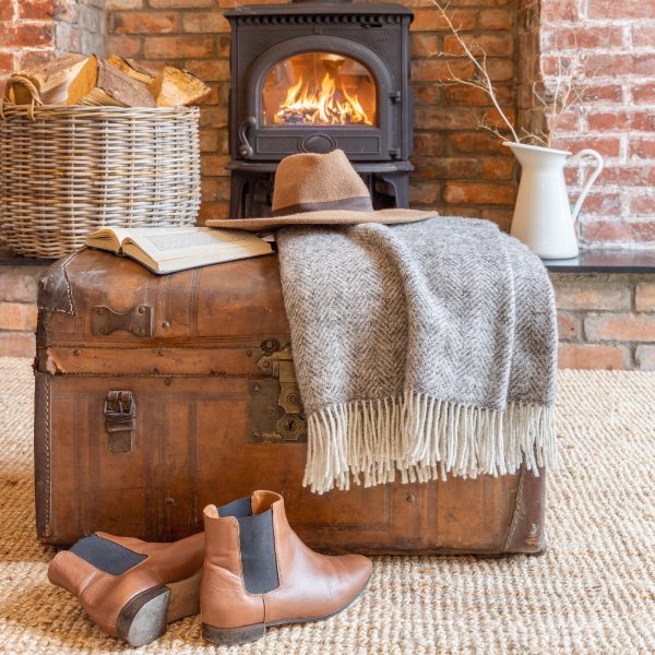 Natural wool throw - pale grey herringbone